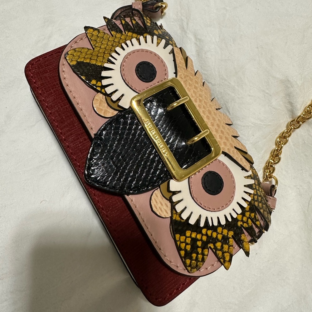 Burberry Exotic Beasts Owl Phone Holder